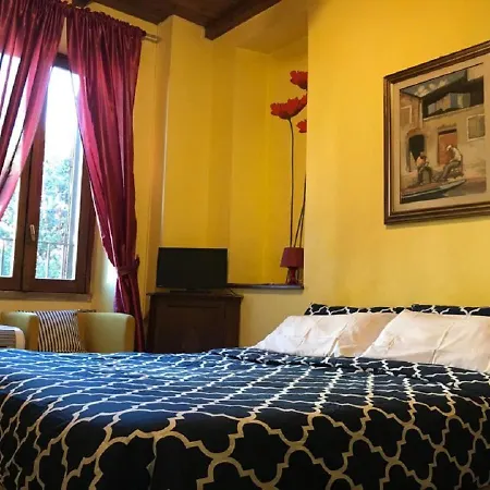 Kenzo & Kiara Guest house 3*